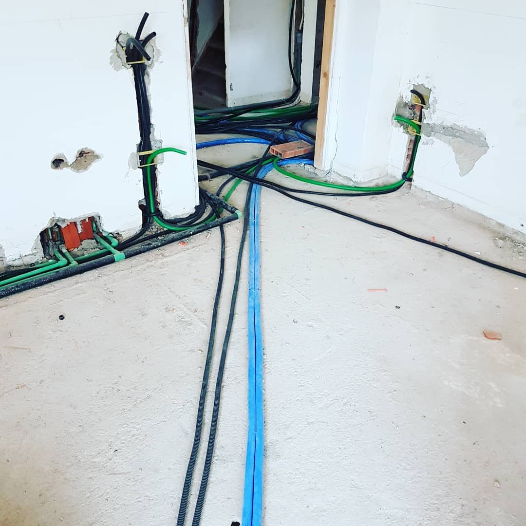 GF IMPIANTI ELETTRICI SRL — Foto 11